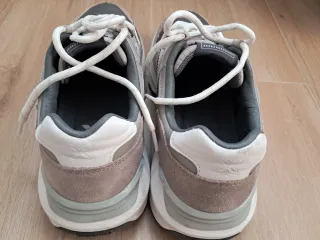 Zapatillas Munich Talla 42 Gris y Blanco