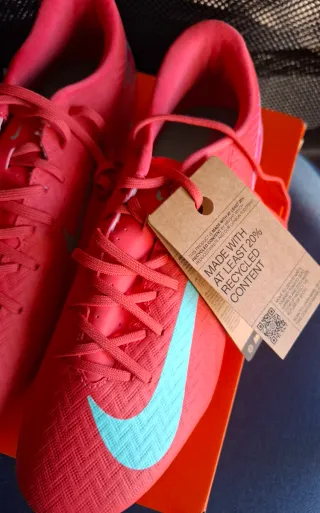 Nike Zoom Vapor 16 Academy FG/MG Tg. 41