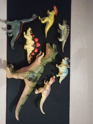 Lote de 7 dinosaurios de juguete