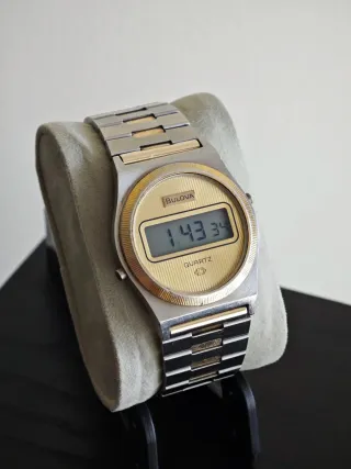Relógio Bulova Quartz Digital LCD Raro