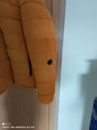 Cazadora Mostaza con Capucha