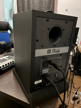 JBL 305P MKII Monitores de Estudio Negro