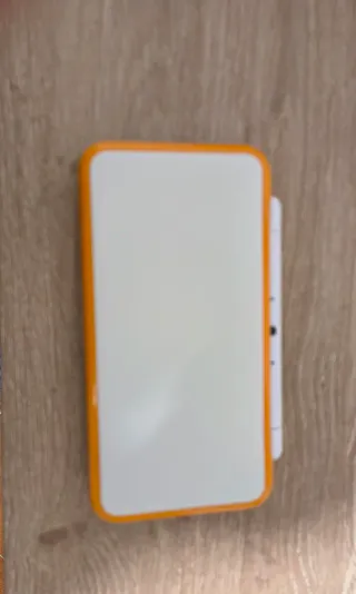 Nintendo 2DS XL Arancione/Bianco