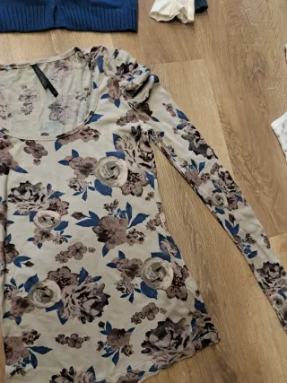 Chaquetas y camisetas, talla S