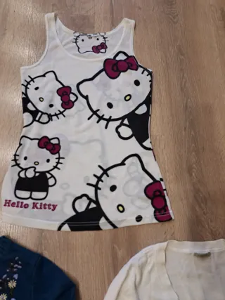 Chaquetas y camisetas, talla S