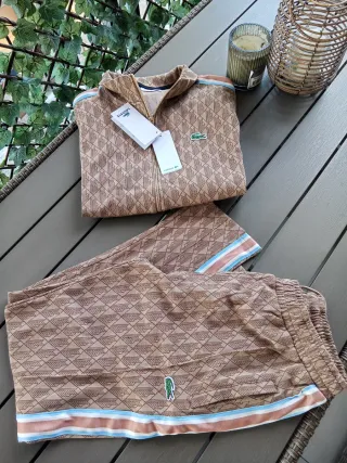 Tuta Lacoste uomo beige/marrone