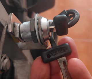 Cerradura Aprilia GPR 75 Original