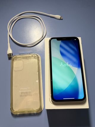 iPhone 11 Blanco 64GB + Funda y Cable