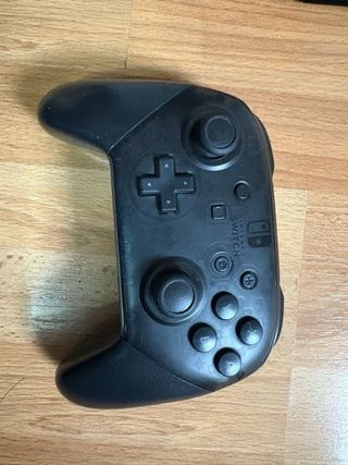 Nintendo Switch OLED + 4 giochi + Accessori