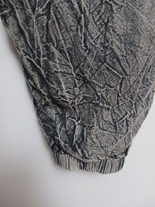 Mono ligero gris. NUEVO. Talla L.