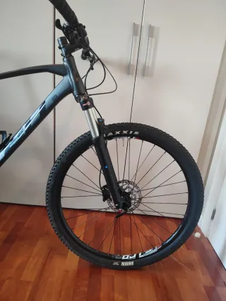 Bicicleta Montaña BH Negra