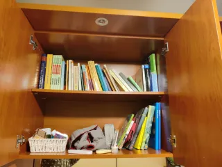 Armario de madera para dormitorio