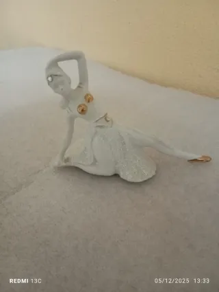 Piccola statuetta ballerina porcellana