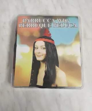 Parrucca indiana con trecce e fascia