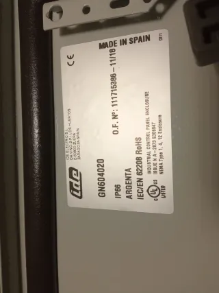 Armario metálico para cuadro eléctrico 60x40x20cm