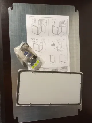 Armario metálico para cuadro eléctrico 60x40x20cm