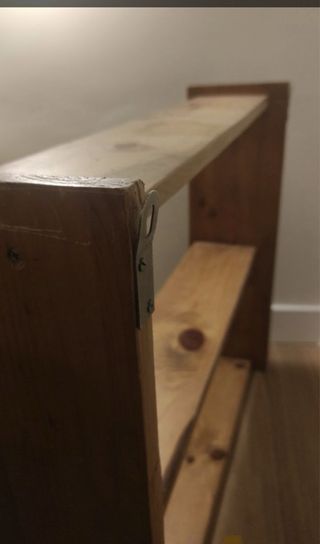 Estantería de pared de madera maciza pino