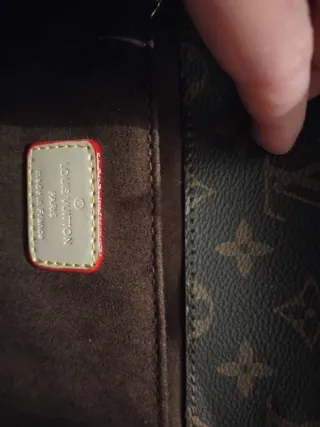 Conjunto Louis Vuitton Marrón y Dorado