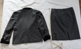 Traje Chaqueta y Falda Lana y Terciopelo Talla 46
