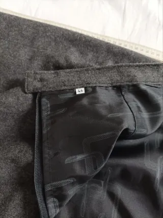 Traje Chaqueta y Falda Lana y Terciopelo Talla 46