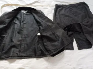 Traje Chaqueta y Falda Lana y Terciopelo Talla 46