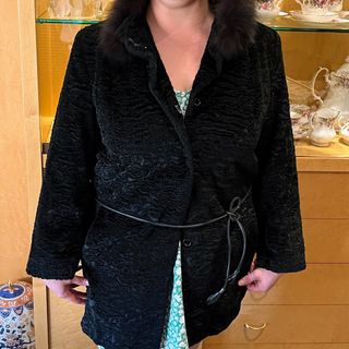 Abrigo Italiano Negro Pelo Sintético