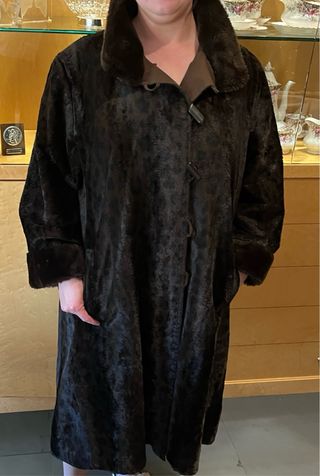 Abrigo Italiano Negro Pelo Sintético