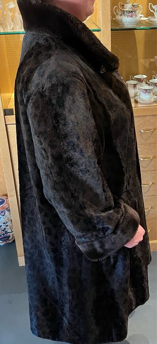 Abrigo Italiano Negro Pelo Sintético