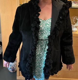 Abrigo Italiano Negro Pelo Sintético