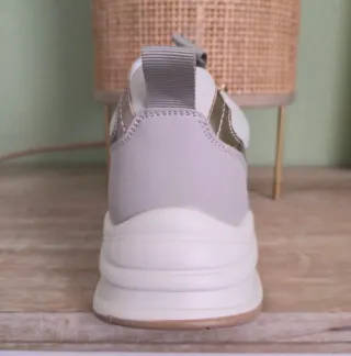 Zapatillas J.Hayber Beige y Doradas Mujer