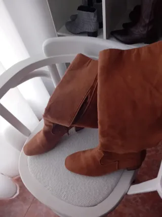 Botas altas marrones