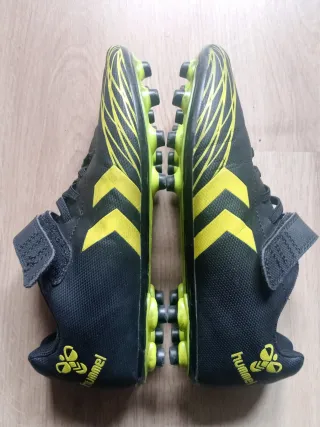 Botas de fútbol Hummel talla 36