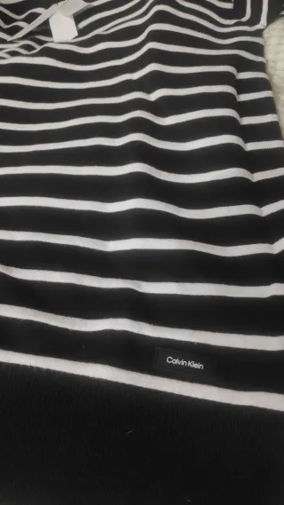 Jersey Calvin Klein Rayas Negras y Blancas