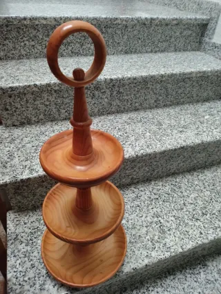 Frutero de madera de 3 pisos