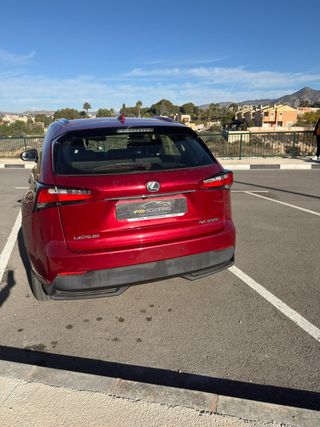 Lexus NX 2.5 300h Executive 4WD