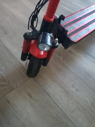 Patinete Eléctrico Rojo - para repuestos