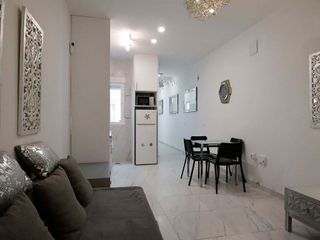 Piso en alquiler en Bellas Vistas en Madrid