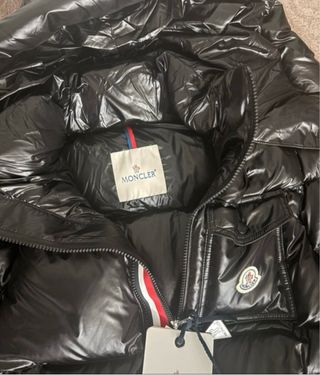 Abrigo Moncler Negro Brillante