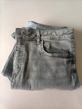 Vaqueros Gris