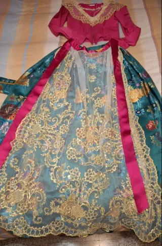 Vestido de Fallera Rosa y Verde