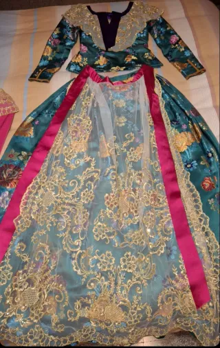 Vestido de Fallera Rosa y Verde