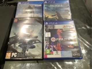 PS4 (PlayStation 4) Negra + Juegos y Micrófonos