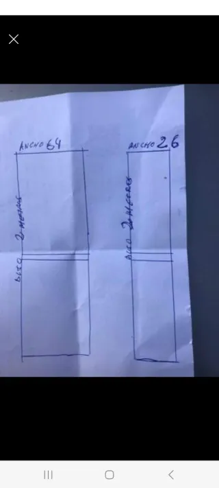 Puerta Blanca con Cristal y Barrotes.