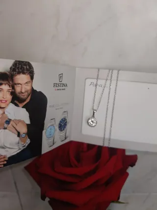 Collar TimeRoad con colgante de circonita