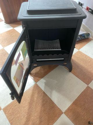 Estufa de leña Invicta Seville Negra