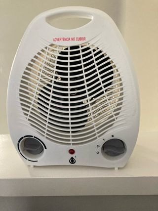 Calefactor blanco con 2 niveles de calor