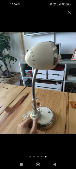 Lámpara de escritorio flexible