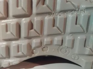 Zapatos de seguridad PANTER negros y rojos