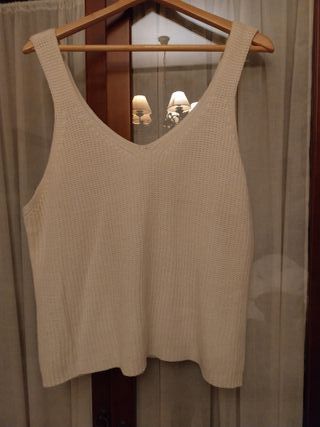 Suéter tirantas color marfil