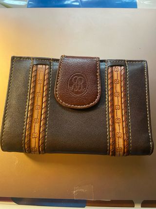 cartera marron piel